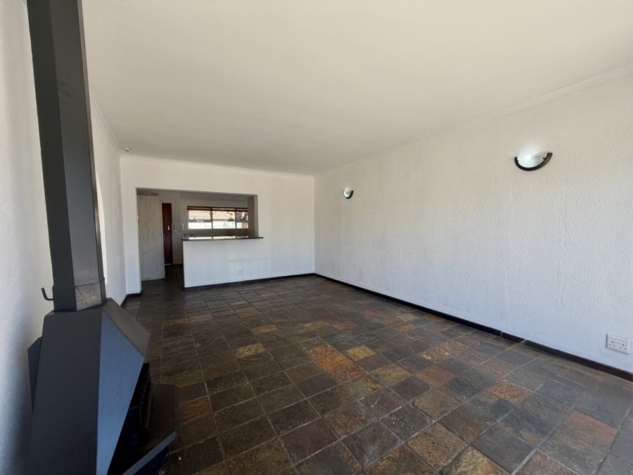 5 Bedroom Property for Sale in Duynefontein Western Cape